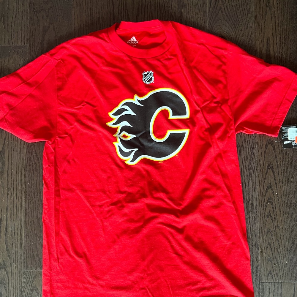Calgary Flames T-Shirt TJ Brodie Adidas NWT